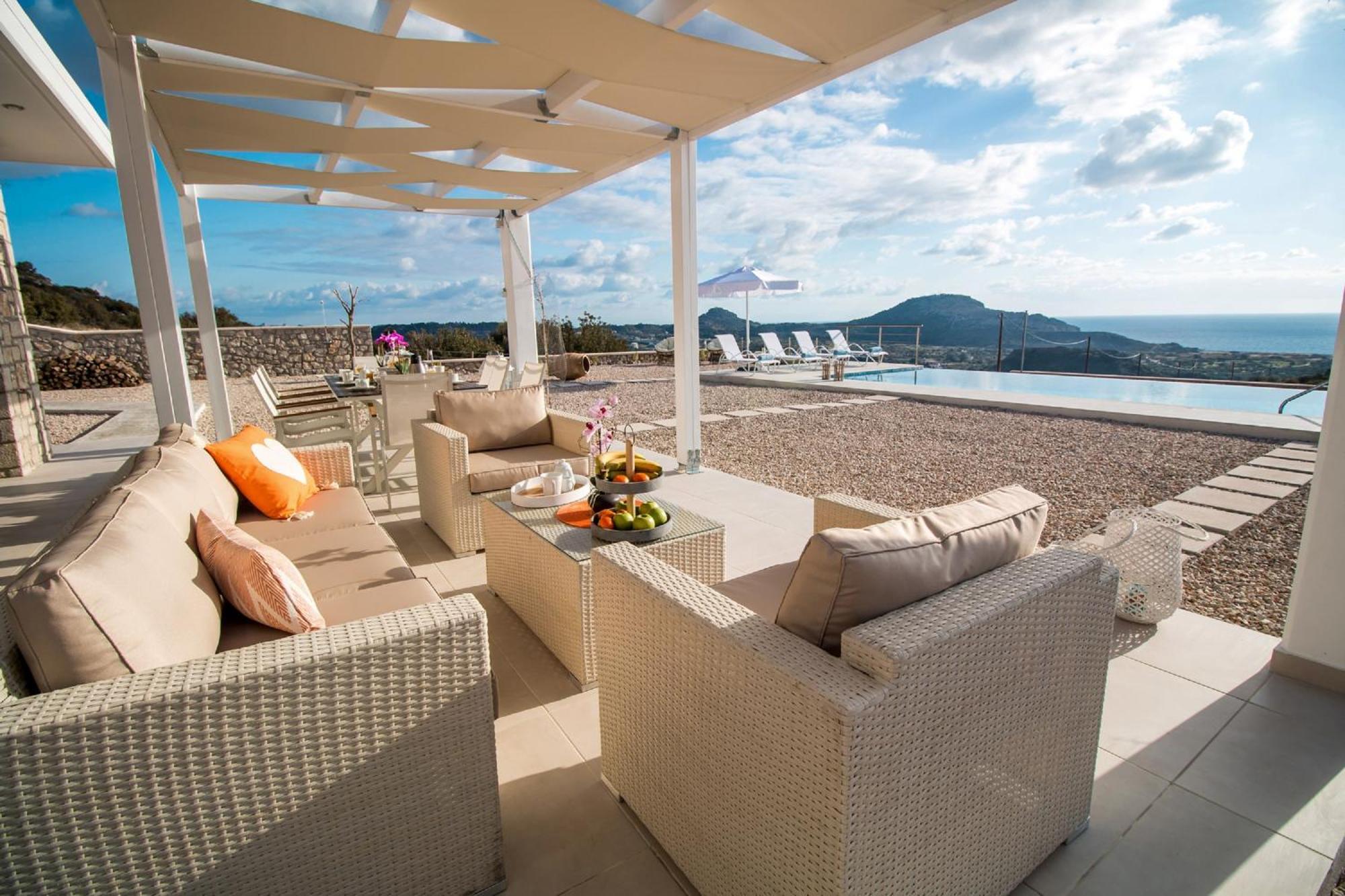 Francis & Gregorys Luxury *