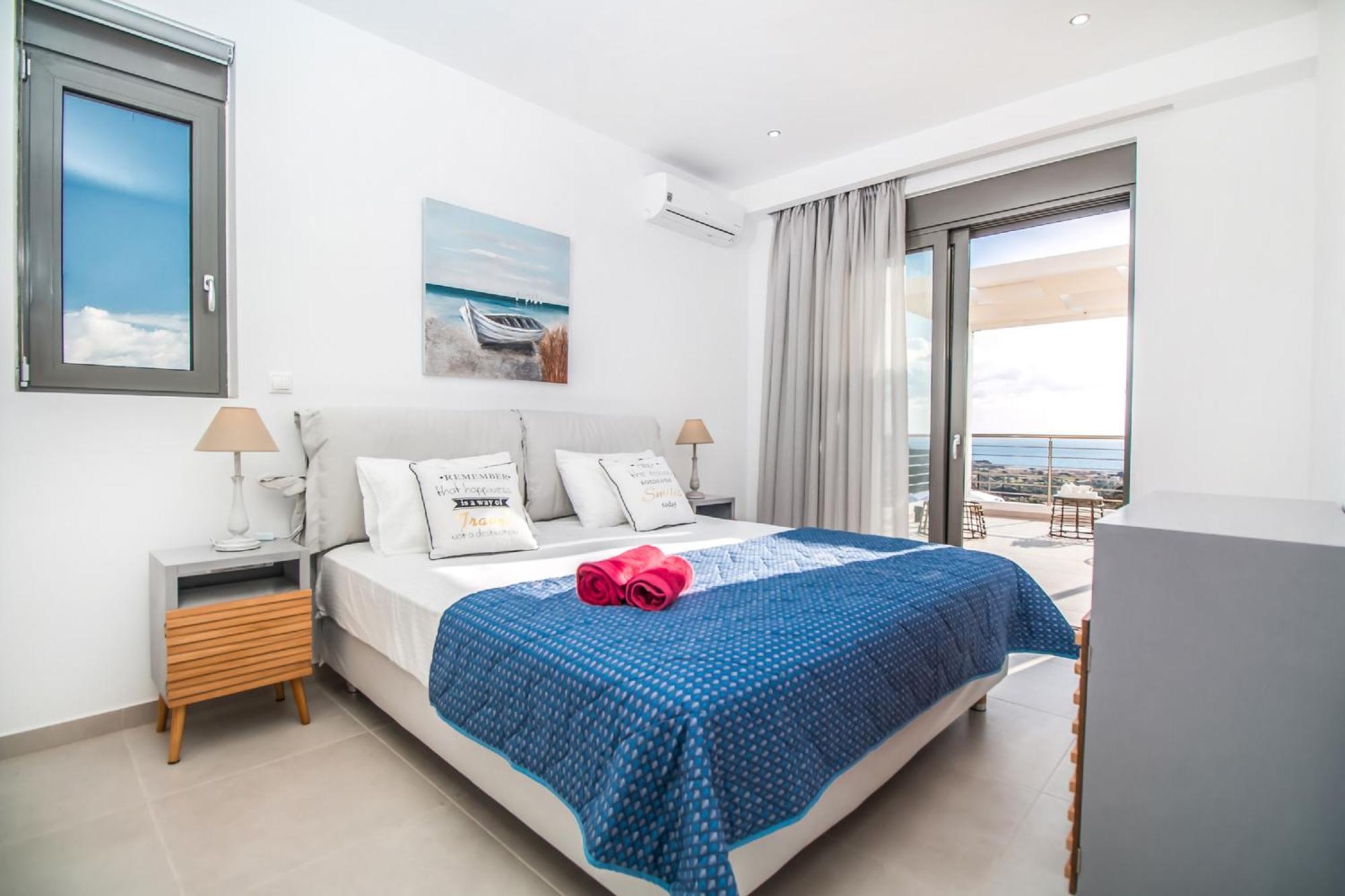 Francis & Gregorys Luxury Villa Afantou